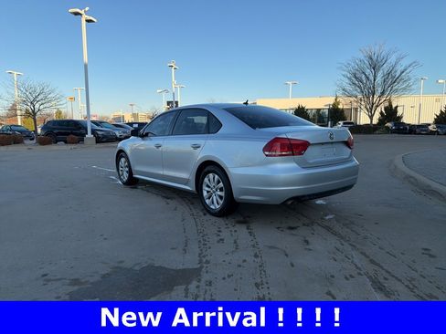 Used 2013 Volkswagen Passat 2.5 S image 3