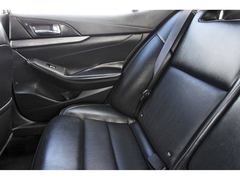 Used 2018 Nissan Maxima 3.5 SV FWD image 14