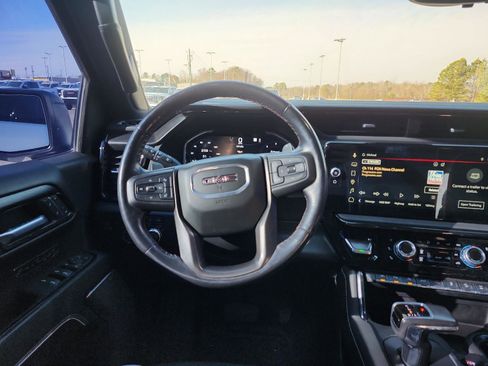 Certified 2022 GMC Sierra 1500 AT4X image 17