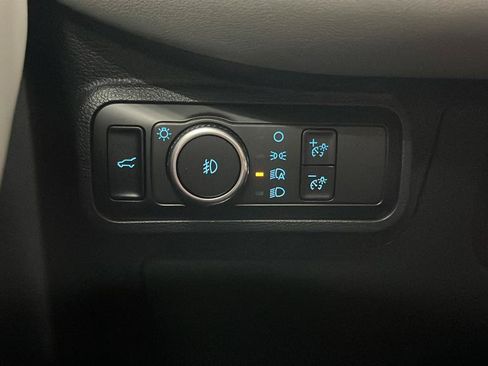 Used 2025 Ford Explorer Active w/ Active Comfort Package AWD/4WD image 35