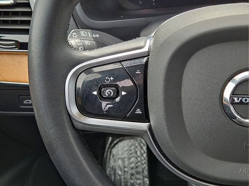 Used 2023 Volvo XC90 B6 Plus w/ Protection Package Premier image 21