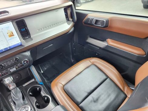 Certified 2023 Ford Bronco Outer Banks w/ Sasquatch Package image 15