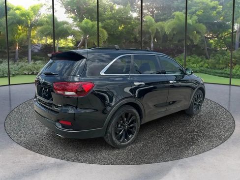 Used 2020 Kia Sorento S FWD image 5