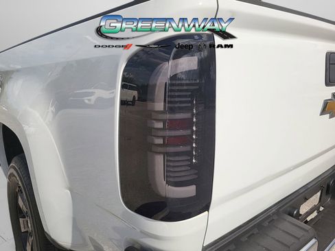 Used 2019 Chevrolet Colorado W/T w/ WT Convenience Package RWD image 28