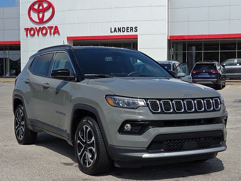 Used 2024 Jeep Compass Limited AWD/4WD image 1