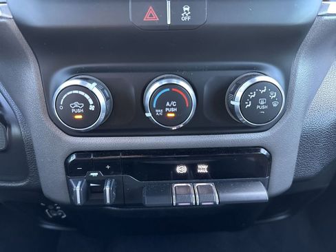 Used 2021 RAM 2500 Big Horn image 20