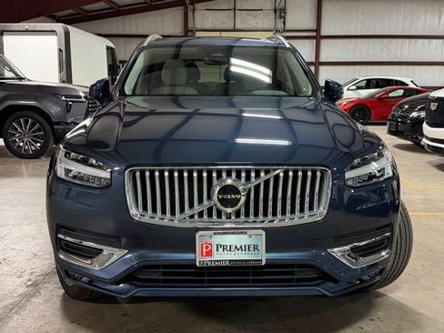 Used 2025 Volvo XC90 B6 Plus w/ Protection Package Premier AWD/4WD image 2