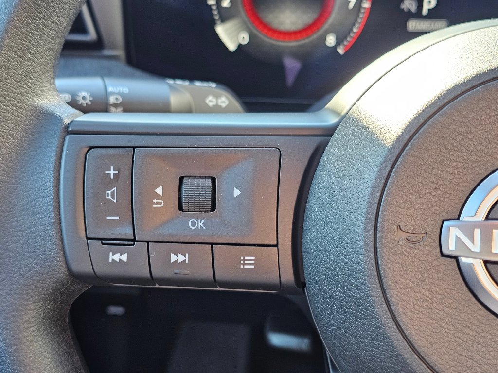 New 2027 Nissan Kicks S FWD image 19