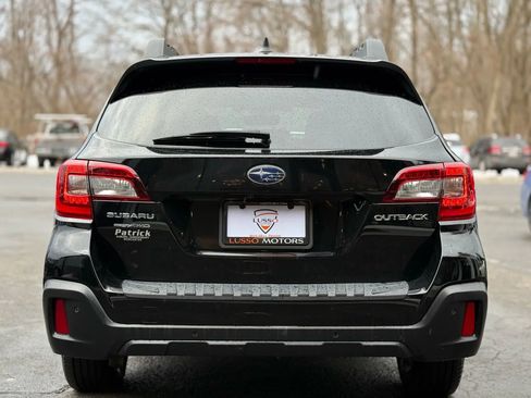 Used 2018 Subaru Outback 2.5i Limited image 5