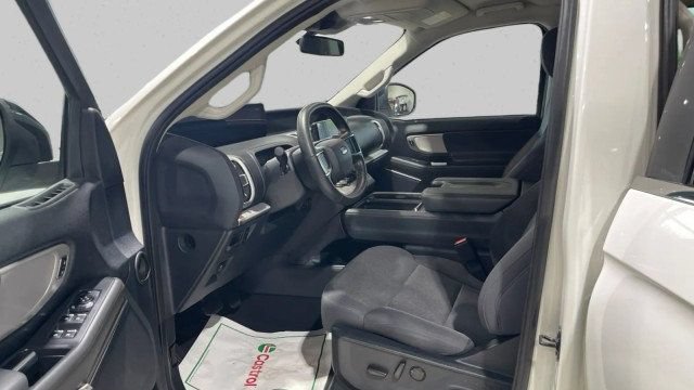 Used 2025 Ford Expedition Max Active RWD image 15