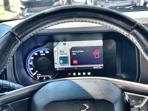Used 2022 Ford Bronco Black Diamond w/ Sasquatch Package AWD/4WD image 18