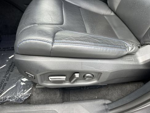 Used 2023 Toyota Tundra Platinum w/ Advanced Package AWD/4WD image 41