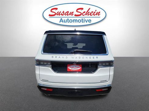 Used 2023 Jeep Grand Wagoneer Series II AWD/4WD image 24