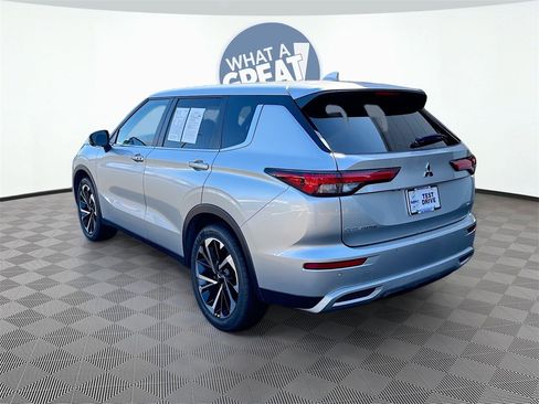 Used 2024 Mitsubishi Outlander FWD image 6