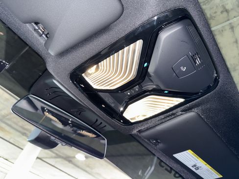 Used 2025 BMW i4 eDrive40 w/ Premium Package image 31