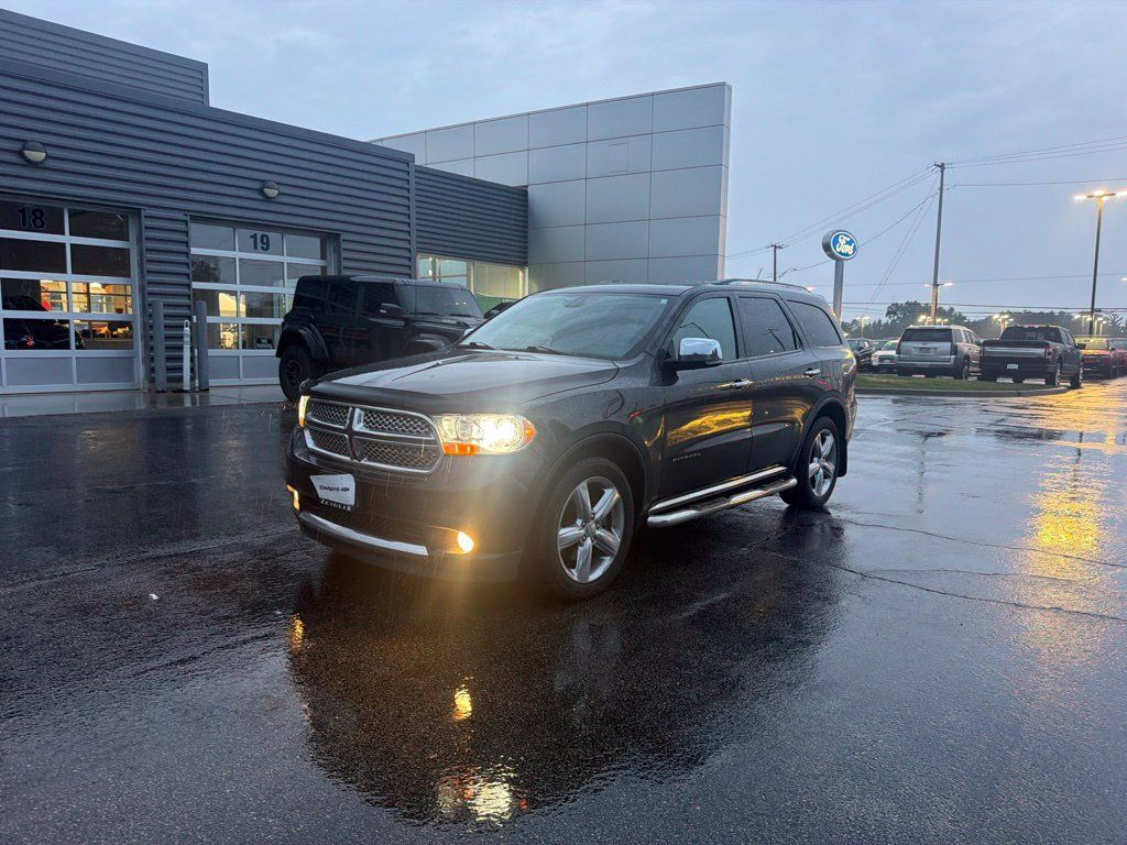 Used 2013 Dodge Durango Citadel w/ Trailer Tow Group IV AWD/4WD image 4