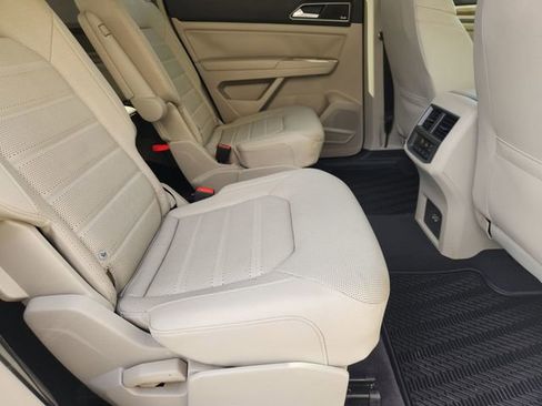 Used 2019 Volkswagen Atlas SEL Premium image 28