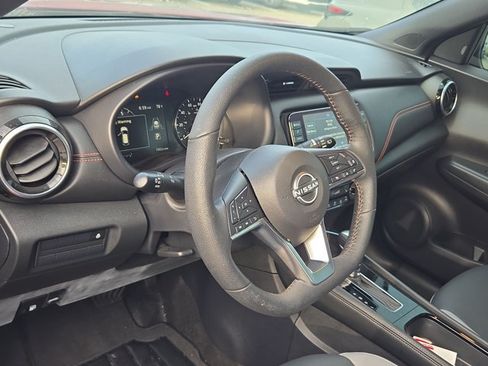 Used 2024 Nissan Kicks SR w/ SR Premium Package FWD image 9