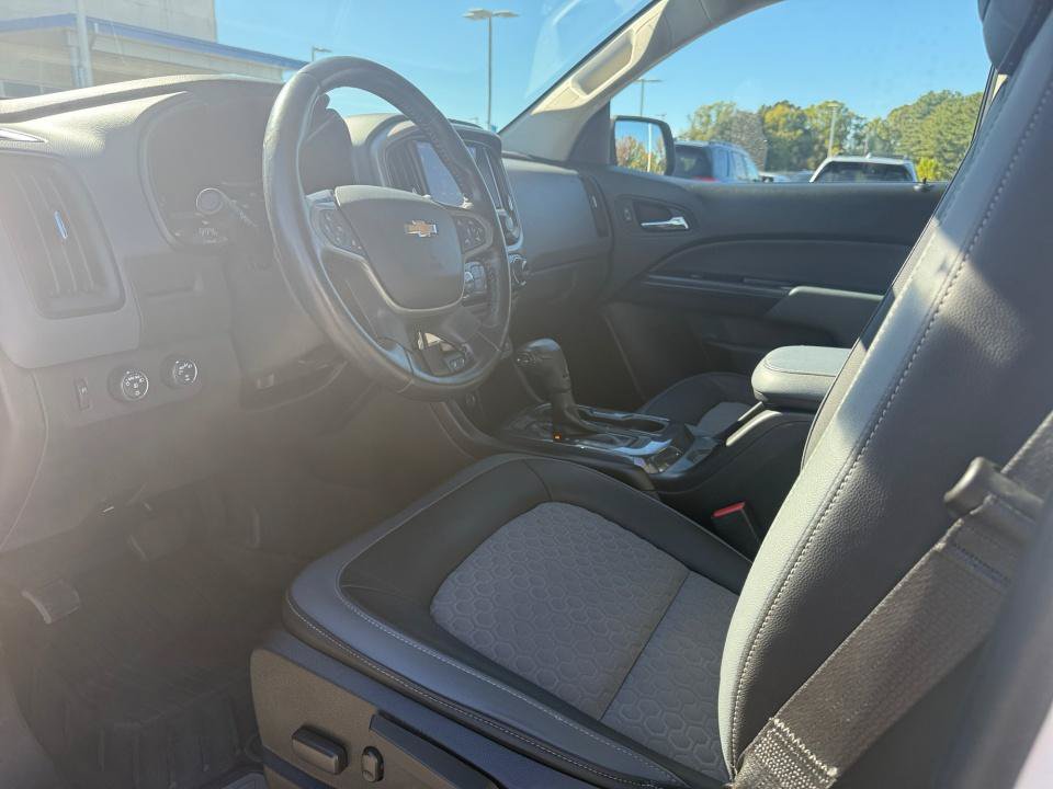 Used 2021 Chevrolet Colorado Z71 AWD/4WD image 34