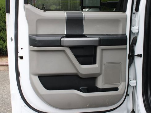 Used 2019 Ford F350 XLT image 33