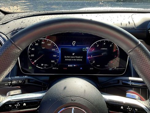 Used 2023 Mercedes-Benz GLC 300 4MATIC image 26
