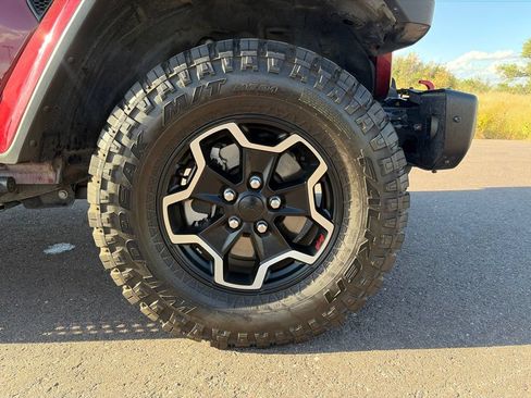 Used 2021 Jeep Gladiator Rubicon AWD/4WD image 37