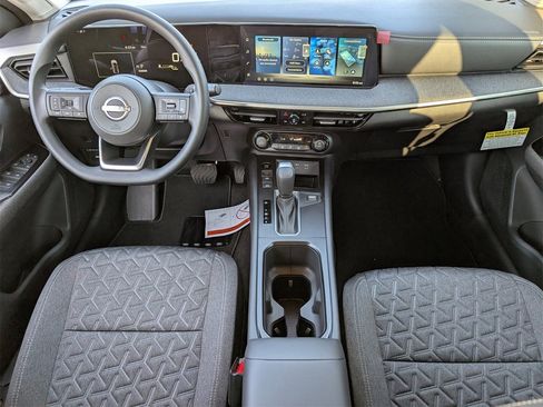 New 2026 Nissan Kicks SV image 8