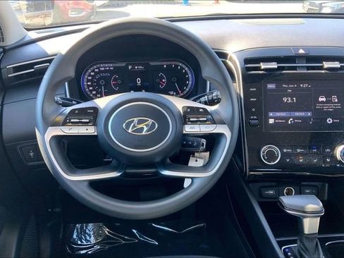 Used 2022 Hyundai Tucson SE AWD/4WD image 4