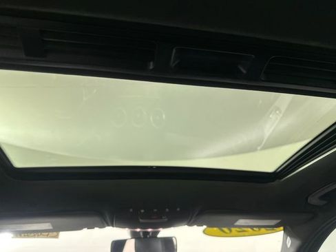 Used 2020 Mercedes-Benz C 300 4MATIC Sedan image 18