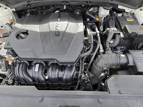 Certified 2024 Kia Sportage LX image 30