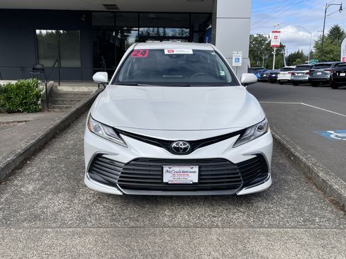 Certified 2024 Toyota Camry XLE w/ Cold Weather Package AWD/4WD image 2