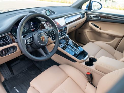 New 2026 Porsche Macan S image 4