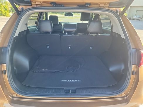 Used 2020 Kia Sportage EX w/ EX Technology Package FWD image 8