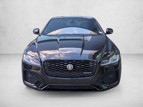 Certified 2024 Jaguar XF R-Dynamic SE image 2
