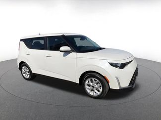 Used 2025 Kia Soul LX w/ LX Technology Package FWD video 2