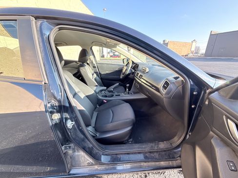 Used 2015 MAZDA MAZDA3 i SV image 11