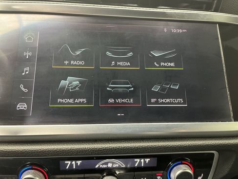 Used 2019 Audi Q3 2.0T Premium image 19