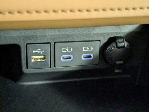 New 2026 Toyota Highlander Platinum image 20