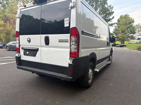 Used 2025 RAM ProMaster 2500 w/ U-Haul Equipment Group FWD image 6