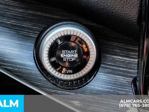 Used 2024 Jeep Wagoneer Series II w/ Flexible Seating Group image 31