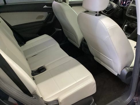 Used 2019 Volkswagen Tiguan SEL AWD/4WD image 13