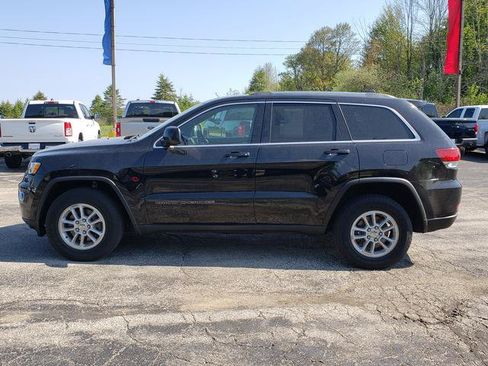 Used 2020 Jeep Grand Cherokee Laredo AWD/4WD image 4