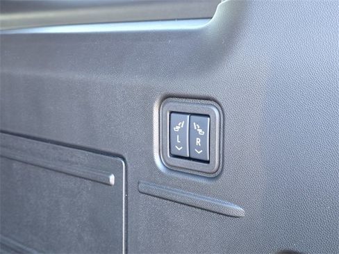 New 2026 GMC Hummer EV SUV image 36