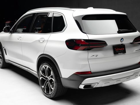 Used 2024 BMW X5 sDrive40i w/ Premium Package RWD image 23