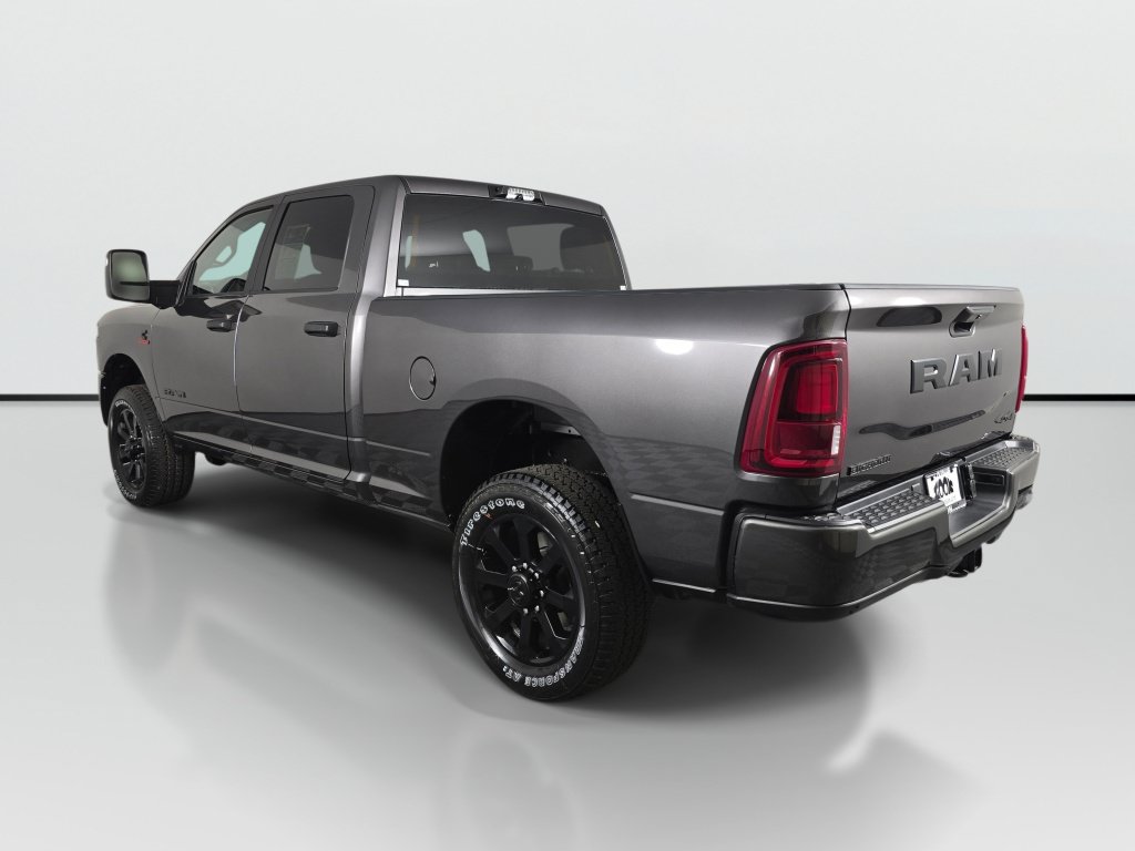 New 2026 RAM 3500 Big Horn AWD/4WD image 8