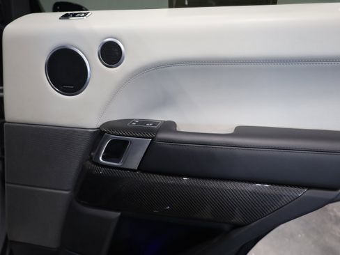 Used 2022 Land Rover Range Rover Sport SVR image 37