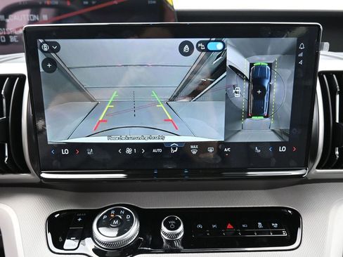 New 2026 Ford Expedition Active RWD image 4