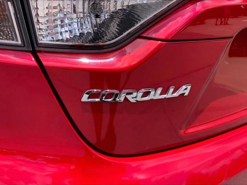 Used 2020 Toyota Corolla SE FWD image 30