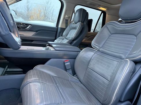 Used 2020 Lincoln Navigator Black Label w/ Cargo Convenience Package image 8