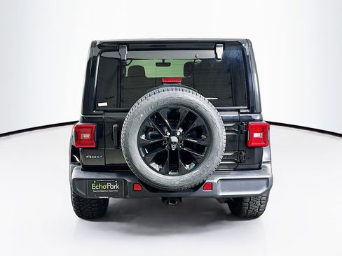 Used 2023 Jeep Wrangler Unlimited Sahara AWD/4WD image 7